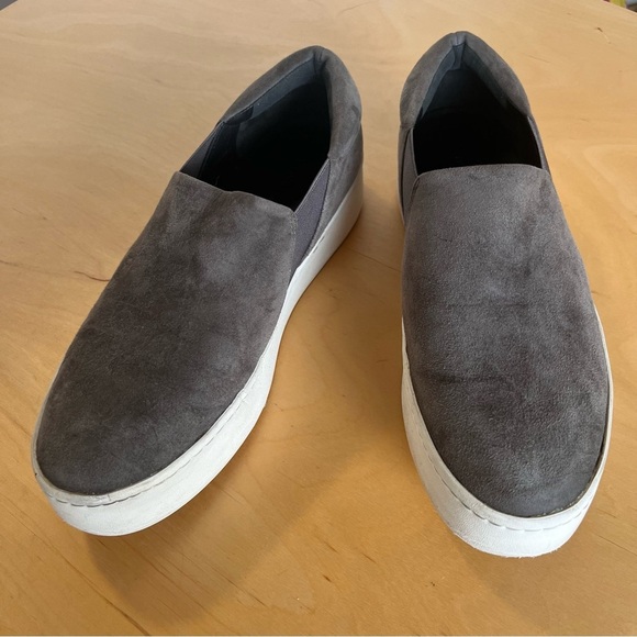 Vince Women’s Warren Gray Slip On Loafer Suede Sneakers 7.5 - Picture 2 of 13
